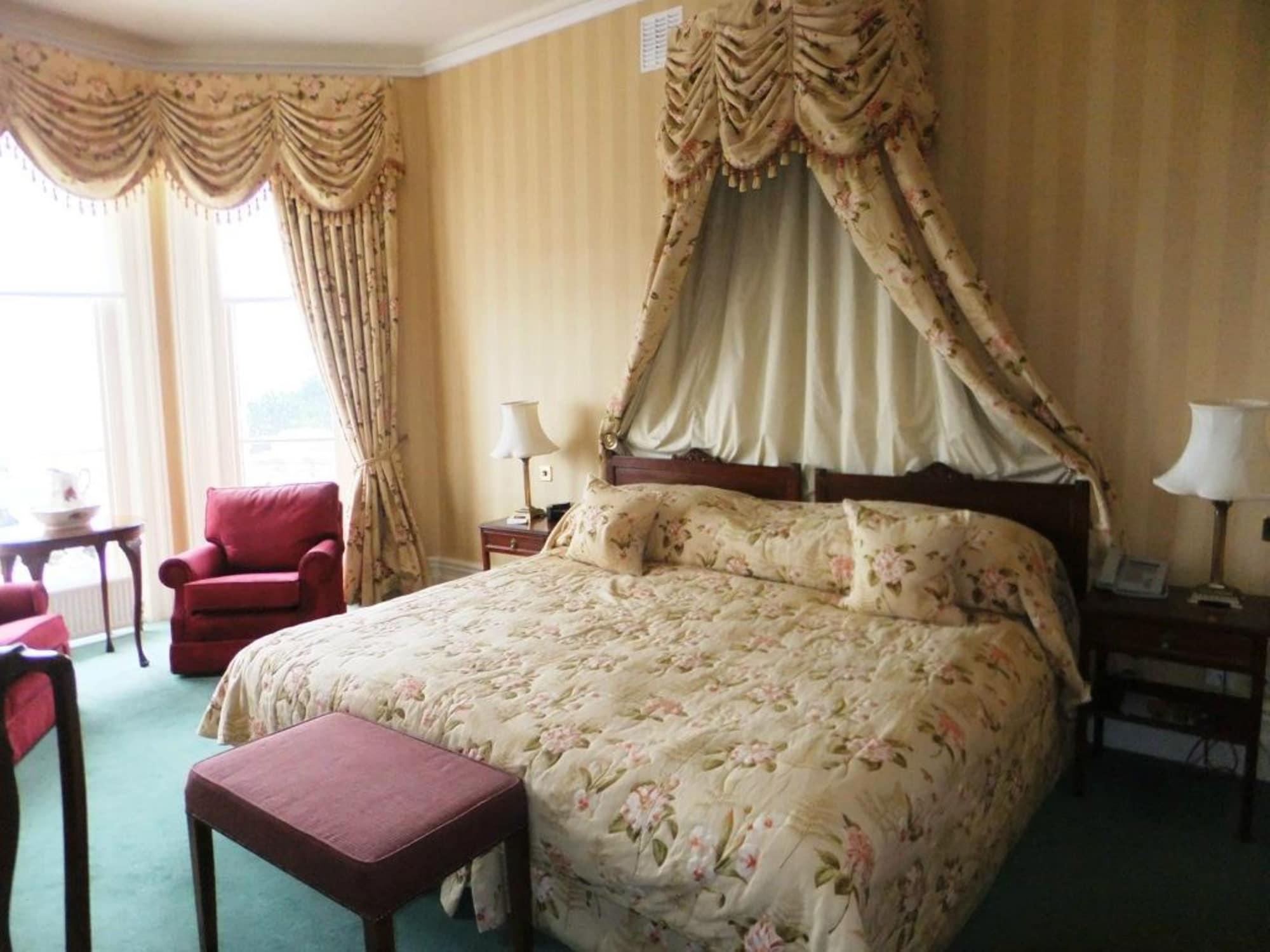 The Grand 5* Истбурн